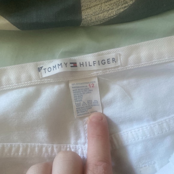 Tommy Hilfiger shorts - Picture 1 of 2